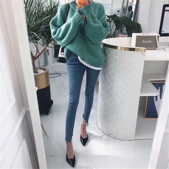 NWT oversized green sweater - Picture 2 of 5